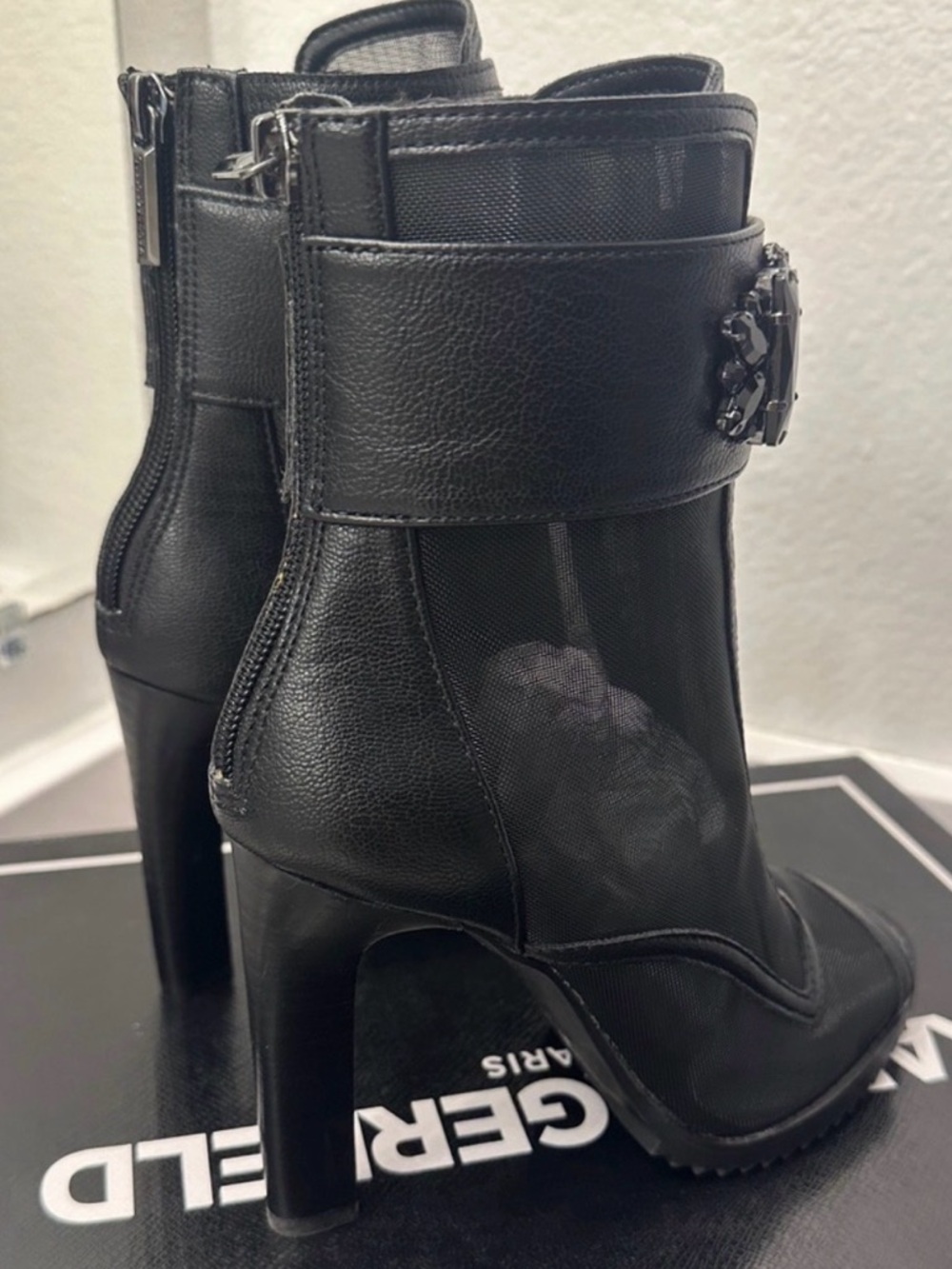 NWT Karl Lagerfeld Mesh Peep Toe Booties Embellished Heel Black Ankle Boots SZ 5 - Picture 4 of 4